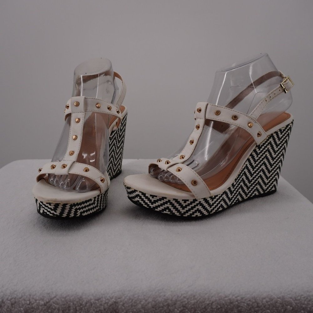 Montego Bay Club Women's Sadie Chevron Stripes Strappy Wedge Sandals Size 9